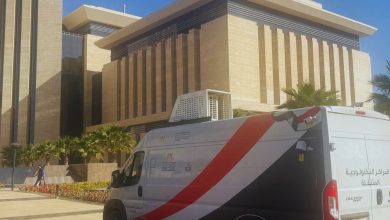 صورة وزارة الخارجية تستلم سيارات مراكز تكنولوجية متنقلة لتقديم خدمات التصديقات بالقاهرة الكبرى