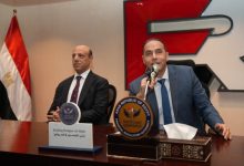 صورة إسلام عزام  : المرحلة المقبلة ستركز على الابتكار وتعميق دور الأنشطة غير المصرفية في دعم الاقتصاد