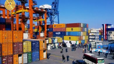 صورة وزير الاستثمار  : إستئناف العمل بمنظومة الإفراج الجمركي لتسهيل سلاسل الإمداد