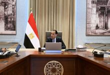 صورة رئيس الوزراء يلتقي وزير الكهرباء لاستعراض الموقف التنفيذى للشبكة الموحده