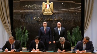 صورة توقيع حزمة من اتفاقيات لمشروعات طاقة متجددة وإقامة محطات مستقلة لتخزين الطاقة الكهربائية