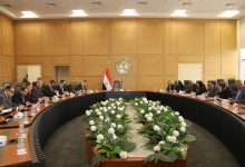 صورة وزير الكهرباء يجتمع باللجنة الإستراتيجية للكهرباء لمتابعة تنفيذ إجراءات ترشيد الإنفاق الحكومي