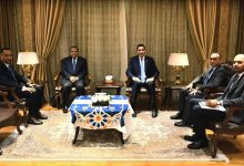 صورة وزير الشباب والرياضة يستقبل رئيس الاتحاد المصري للملاكمة لبحث الاستعدادات لدورة الألعاب الاولمبية للشباب وخط تطوير اللعبة