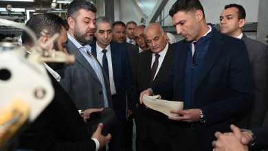 صورة وزير الصناعة يزور مدينة الجلود بالروبيكي والمركز التكنزلوجي لمتابعة سير العمل