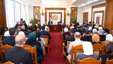 صورة وزير الخارجية : توسيع نطاق الأسواق أمام الصادرات المصرية وتفعيل مجالس الأعمال المشتركة