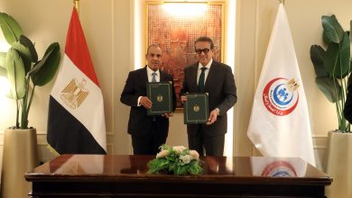صورة وزيرا الخارجية والصحة يوقعان بروتوكول “علاجك في مصر” لتيسير الرعاية الطبية المتكاملة للمصريين بالخارج