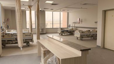 صورة وزير الصحة يتلقى تقريراً عن تنفيذ 35 زيارة ميدانية في 14 مستشفى و13 وحدة صحية بعدد من المحافظات