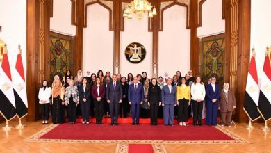 صورة الرئيس السيسى يشارك فى لقاء المرأة المصرية