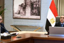 صورة مدبولي يستعرض مع وزير التخطيط ملامح خطة التنمية الاقتصادية والاجتماعية لـ 2027/2026