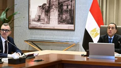 صورة مدبولي يستعرض مع وزير التخطيط ملامح خطة التنمية الاقتصادية والاجتماعية لـ 2027/2026