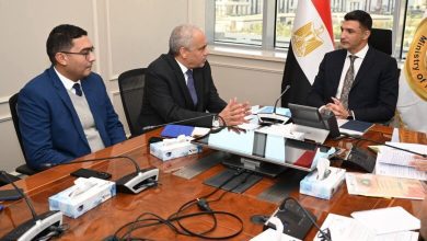 صورة وزير الصناعة يبحث مع “العربي” إقامة توسعات بقيمة 480 مليون دولار خلال السنوات الـ 5 المقبلة