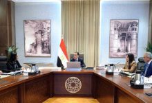 صورة رئيس الوزراء يتابع إجراءات طرح وحدات سكنية بالإيجار للمواطنين