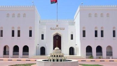 صورة سلطنة عُمان تجدد دعوتها لوقف الحرب وإحلال السلام رغم الهجماتُ التي استهدفتها