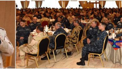 صورة القائد العام للقوات المسلحة يلتقي مقاتلي القوات البحرية والمنطقة الشمالية العسكرية