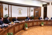 صورة مدبولي يوجه بمبادرة عاجلة للطاقة الشمسية وعودة مواعيد المحال