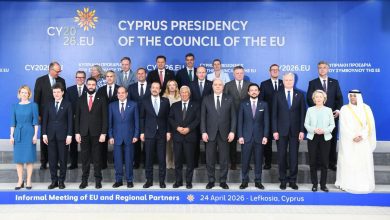 صورة الرئيس السيسي يشارك في اجتماع تشاوري بنيقوسيا ويستعرض رؤية مصر لتعزيز الاستقرار الإقليمي