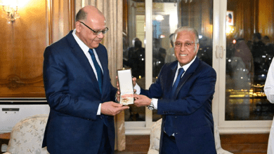 صورة وسام ملكي مغربي لياسر عثمان تقديراً لدوره في دعم العلاقات مع مصر