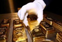 صورة الذهب يكسر حاجز الـ 5 آلاف دولار ويطيح بسندات الخزانة الأمريكية لأول مرة منذ عقود