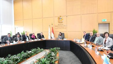 صورة وزيرة الإسكان تبحث خطط التسويق وفرص الاستثمار مع شركة “HDP”