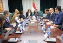 صورة وزيرة التضامن تستعرض برنامج المنظومة المالية للتمكين الاقتصادي