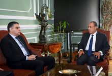 صورة وزير الخارجية ورئيس “الشراء الموحد” يبحثان تعزيز نفاذ الدواء المصري لأفريقيا ودعم الأمن الصحي القاري