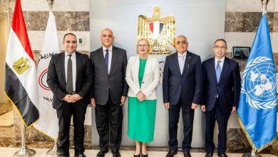 صورة وحدة مكافحة غسل الأموال تستقبل مسؤولة أممية رفيعة لبحث دعم السلام ومكافحة الجرائم المالية