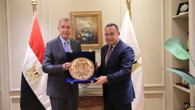 صورة وزير التعليم العالي يبحث مع أمير رومانيا تعزيز التعاون الأكاديمي ويعلن 35 منحة دراسية جديدة