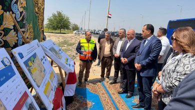 صورة رئيس الوزراء يتابع أعمال رفع كفاءة طرق سيناء ويوجه بسرعة الانتهاء منها