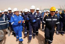 صورة وزير البترول يتابع توسعات «مليحة» ويؤكد: الإسراع لزيادة إنتاج الغاز قبل الصيف
