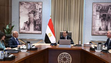 صورة مدبولي يبحث مع وزراء النقل والبترول والإسكان خطة ترشيد استهلاك المواد البترولية وإعادة ترتيب أولويات المشروعات