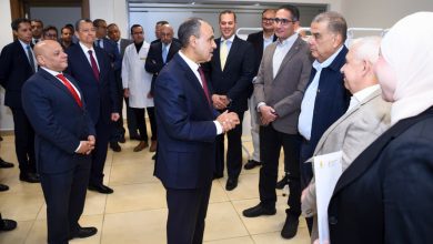 صورة وزير الخارجية يطلق حملة للتبرع بالدم دعماً لمستشفى 57357