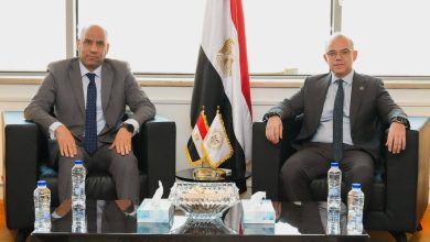 صورة وزيرا  الاستثمار والعمل يبحثان آلية جديدة لدعم كبار المستثمرين وحل التحديات التشغيلية