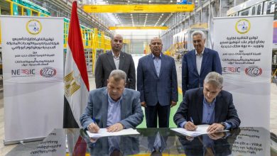 صورة «النقل» توقع اتفاقيتين مع «نيرك» لتصنيع 500 عربة قطار وتطوير ورش السكك الحديدية