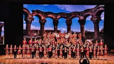 صورة مسرح الجلاء يحتفي بالتراث الأرمني في أمسية فنية مبهرة لفرقة “زانكيزور”