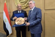 صورة وزير الكهرباء يلتقي وفد مجلس الدوما الروسي لتعزيز التعاون في مشروع الضبعة النووي