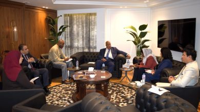 صورة مباحثات بين غرفة القاهرة وسفارة تنزانيا لزيادة التبادل التجاري والاستثماري المشترك