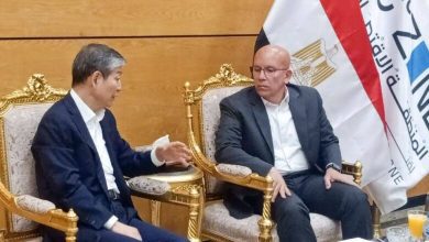 صورة المنطقة الاقتصادية لقناة السويس تبحث مع  السفير الصينى تعزيز التعاون الاستثماري