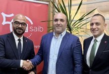 صورة “بنك saib  “يتوج حملته الرمضانية بتسليم آيفون 17 لـ هاني العتال وكاش باك لـ 50 عميلاً