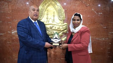 صورة غرفة القاهرة وسفارة تنزانيا تبحثان تعزيز التعاون الاقتصادي وإطلاق منتدى أعمال مشترك