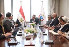 صورة وزير الصحة يبحث مع شركة أمريكية فرص الاستثمار الدوائي والرعاية الصحية المتخصصة في مصر