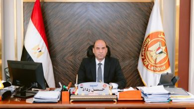 صورة وزير العمل: صرف منحتين للعمالة غير المنتظمة بإجمالي 767 مليون جنيه بدءًا من اليوم
