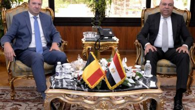 صورة وزير الطيران المدني يبحث مع سفير بلجيكا بالقاهرة زيادة الرحلات الجوية وتعزيز الاستثمارات بقطاع الطيران