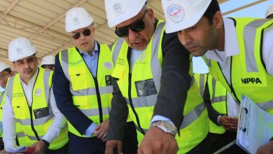 صورة وزير الكهرباء يتفقد محطة الضبعة النووية ويشهد استقبال وعاء ضغط المفاعل للوحدة الثانية