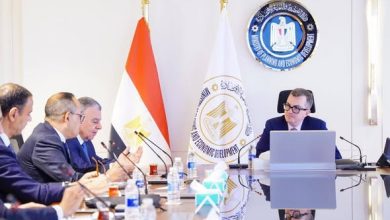 صورة وزير التخطيط يبحث مع قيادات «سهل» و«إن أي كابيتال» وبنك الاستثمار القومي دعم التحول الرقمي وتطوير المدفوعات الإلكترونية