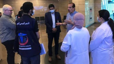 صورة نائب وزير الصحة يتفقد الحجر الصحي بمطار القاهرة لمتابعة جاهزية فرق الترصد