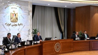 صورة الحكومة تراجع برنامج الإصلاح الاقتصادي وتؤكد تعزيز دور القطاع الخاص والطروحات