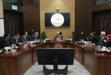 صورة الحكومة واتحاد المستثمرين يبحثان دعم الاستثمار وتوفير الأراضي الصناعية