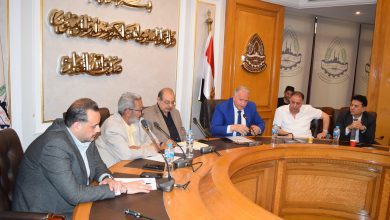 صورة شُعبة العمالة بالخارج تُناقش مقترحات قانون العمل الجديد لتنمية قطاعها