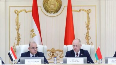 صورة وزير الاستثمار يبحث في مينسك تعزيز الشراكات الاقتصادية والصناعية بين مصر وبيلاروسيا