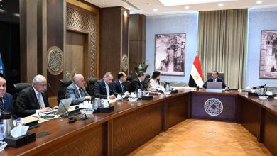 صورة مدبولي يتابع مشروعات الإسكان والمدن الجديدة.. وتسليمات مرتقبة بالعلمين والتجلي الأعظم